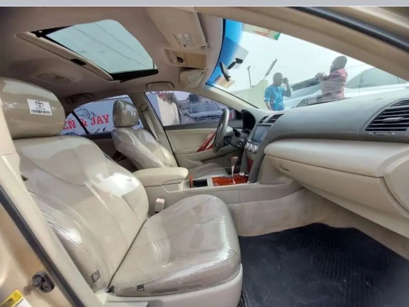 Thumbnail 5 of 2009 Toyota Camry LE